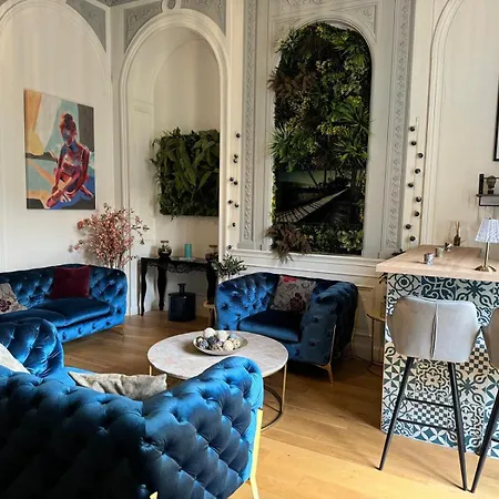Prestigieuse Princeteau Apartment *