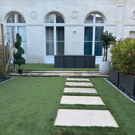 Prestigieuse Princeteau Apartment Libourne